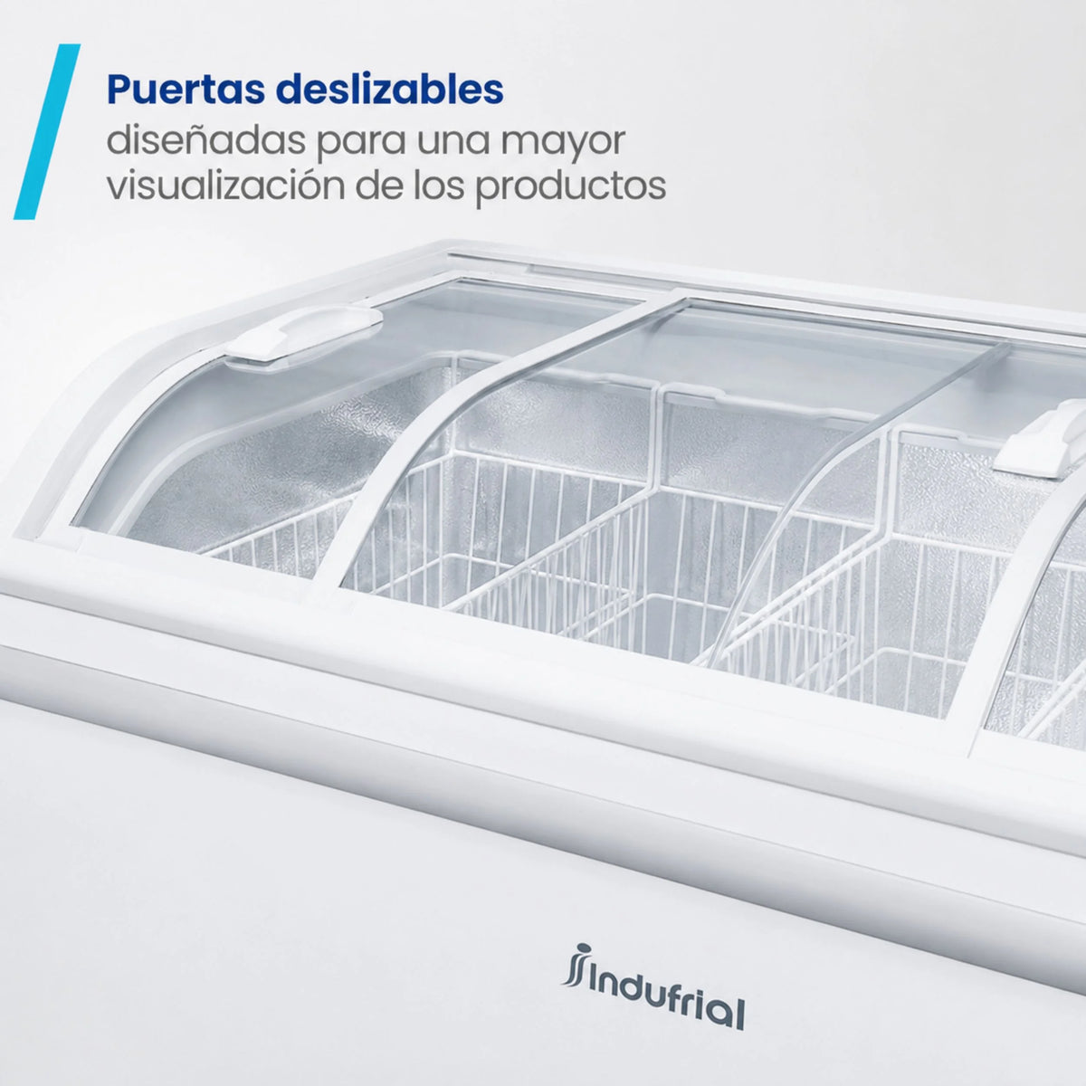 Detalle de las puertas deslizables del congelador horizontal Indufrial ICV-500 para visualizar y acceder a los productos.