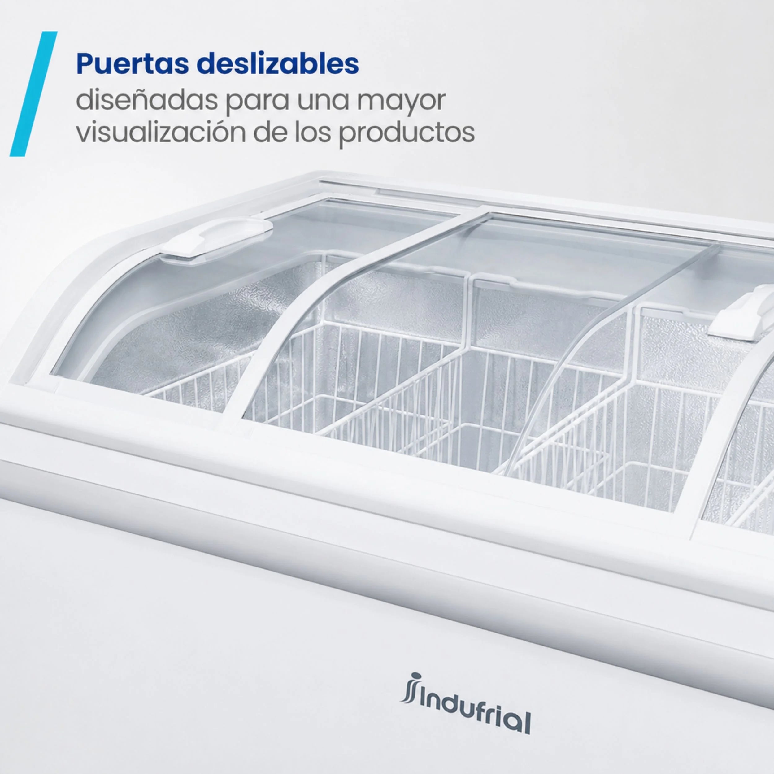 Detalle de las puertas deslizables del congelador horizontal Indufrial ICV-500 para visualizar y acceder a los productos.
